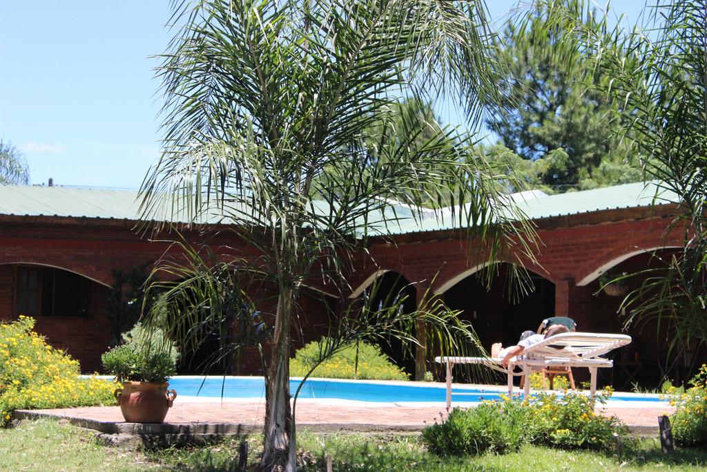 Tupasy Hotel Colonia Carlos Pellegrini Eksteriør billede